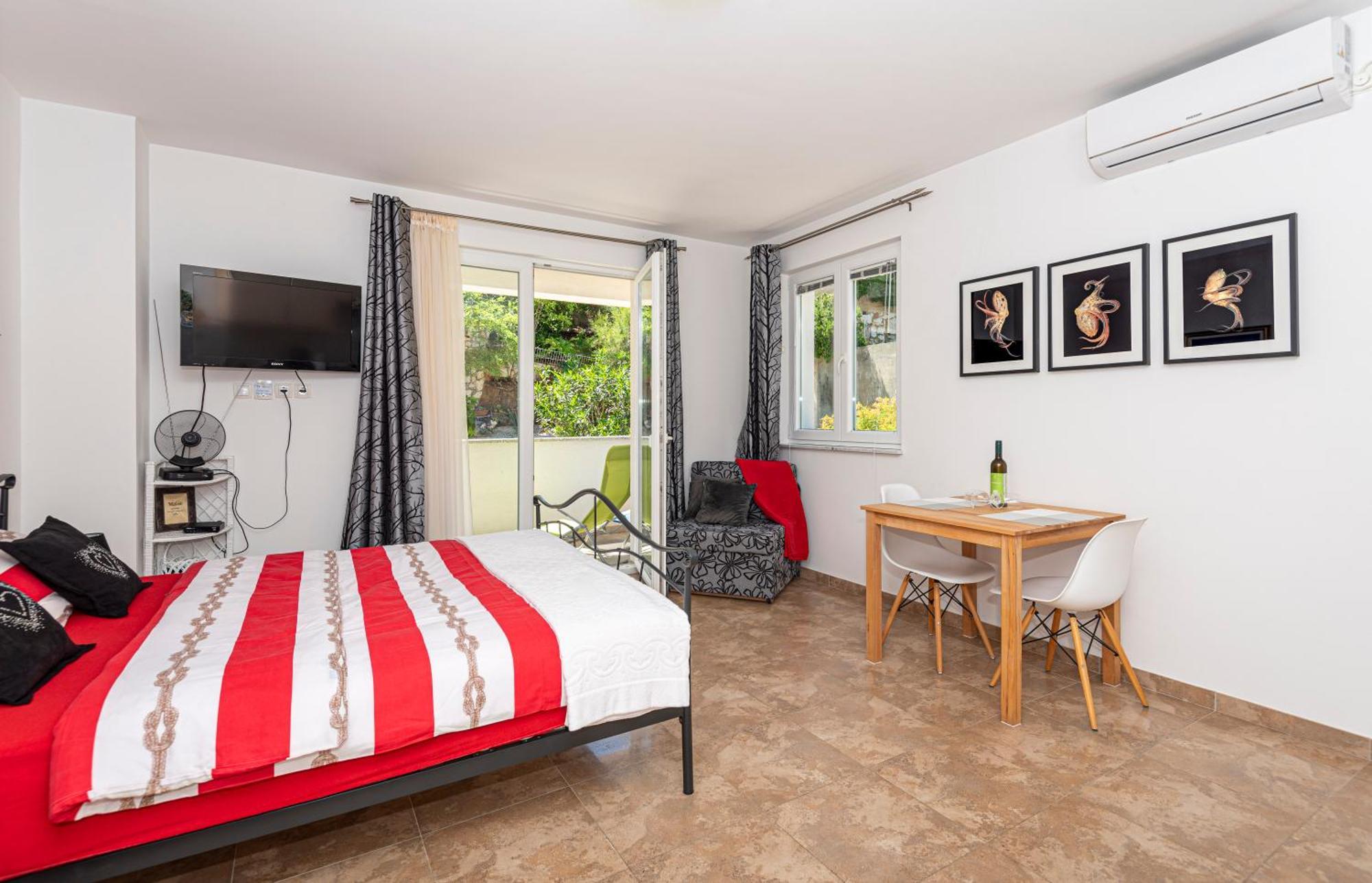 Apartments Veronika Паг Екстериор снимка